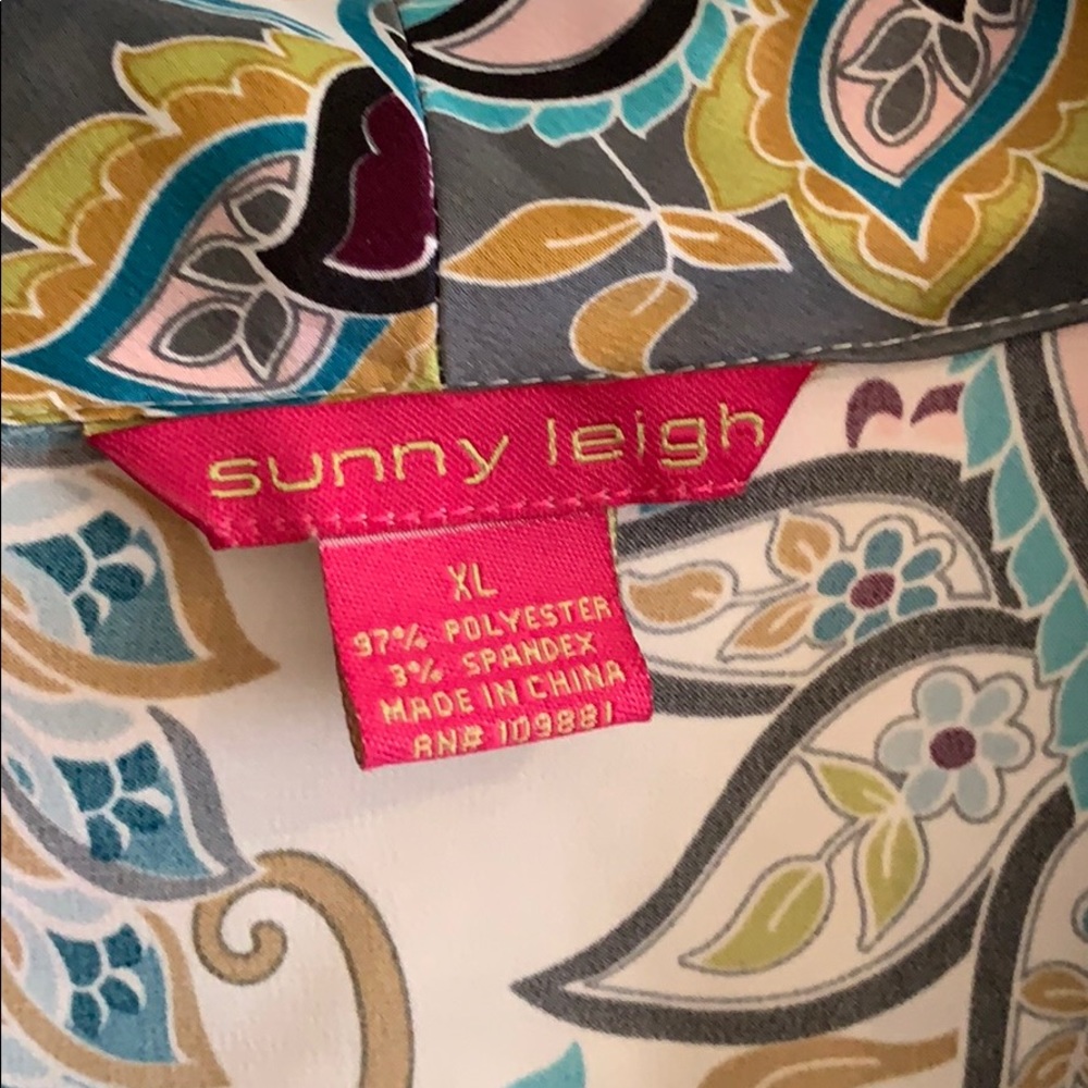 Sunny Leigh Romantic Paisley long sleeved blouse - Picture 2 of 8